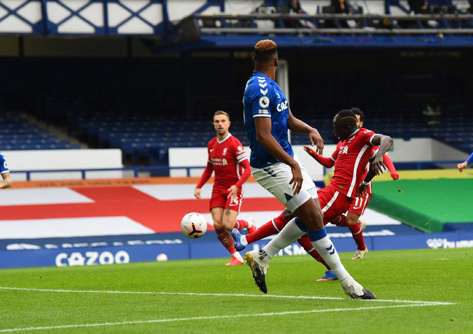 向青训合作 向青训合作